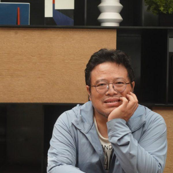 斑馬線文庫出版社社長 - 許赫 (詩人)